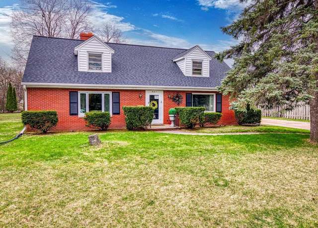 Property at 901 E Grant St, Appleton, WI 54911, 3 beds, 2 baths