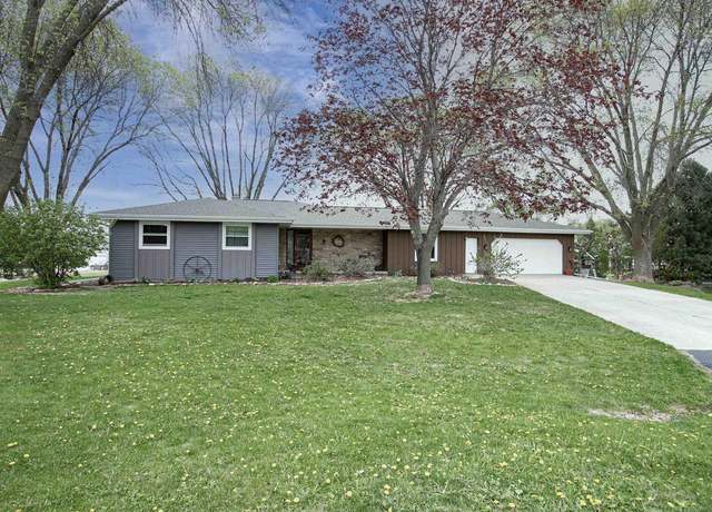 Property at N7817 Palisades Cir, Sherwood, WI 54169, 3 beds, 2 baths
