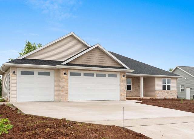 Property at 3633 E Hank Ave, De Pere, WI 54115, 3 beds, 2 baths