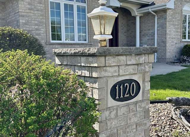 Property at 1120 Cardinal St, De Pere, WI 54115, 2 beds, 3 baths