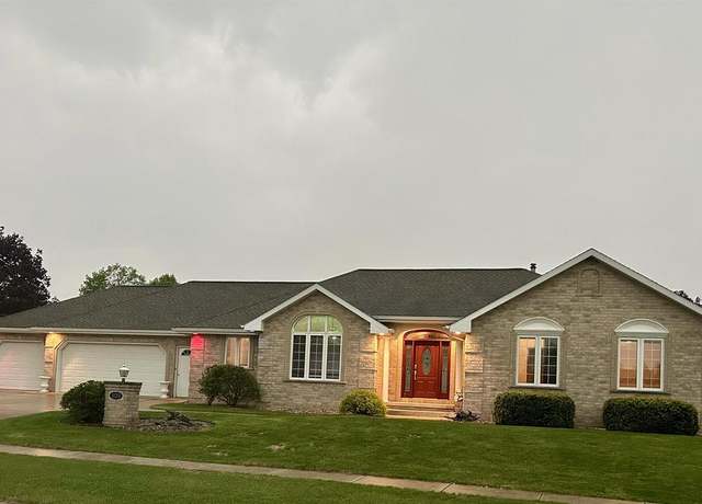 Property at 1120 Cardinal St, De Pere, WI 54115, 2 beds, 3 baths