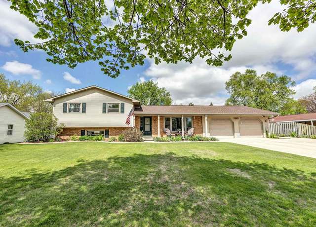 Property at 1402 Orlando Dr, Green Bay, WI 54313, 3 beds, 2 baths