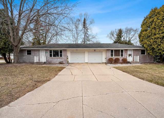 Property at 2074 Marlee Ln, Green Bay, WI 54304, 4 beds, 2 baths