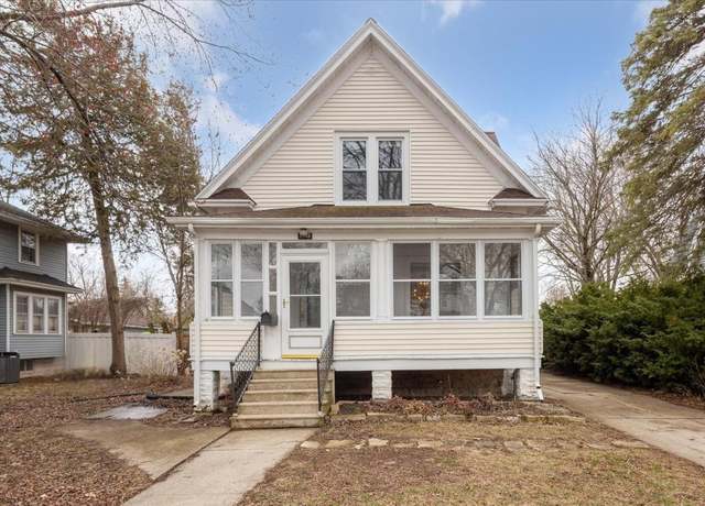 Property at 1148 Lawe St, Green Bay, WI 54301, 3 beds, 2 baths