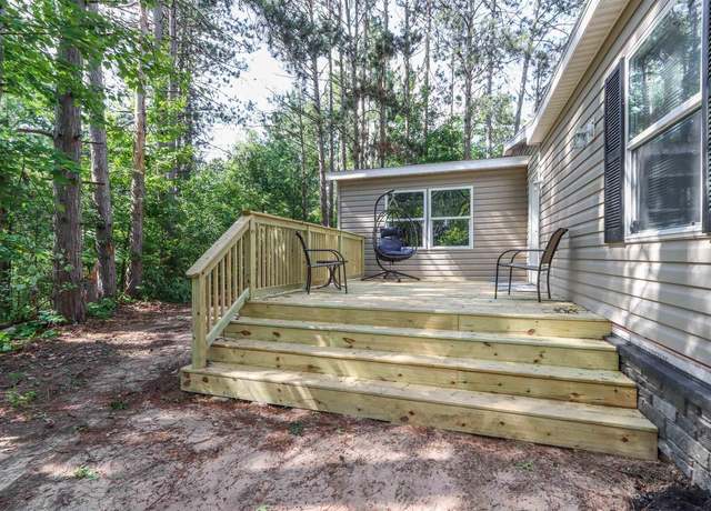 Property at N1391 Mcallister Rd, Waupaca, WI 54981, 3 beds, 2 baths