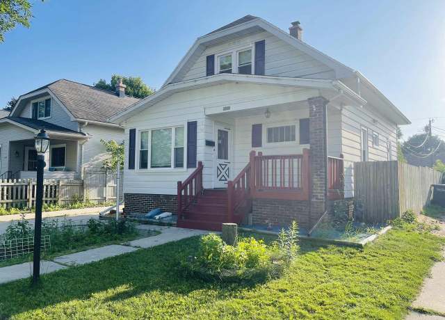 Property at 2312 Henry St, Sheboygan, WI 53081, 3 beds, 1 bath