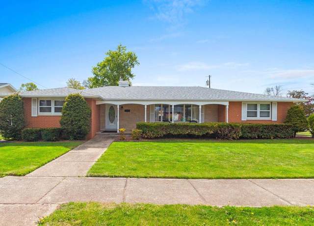 Property at 388 Schindler Dr, Kimberly, WI 54136, 3 beds, 2.5 baths