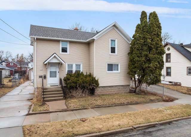 Property at 322 Hudson Ave, Oshkosh, WI 54901, 4 beds, 2 baths