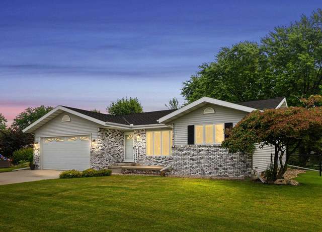 Property at 707 County Road V, Fond Du Lac, WI 54935, 3 beds, 2 baths