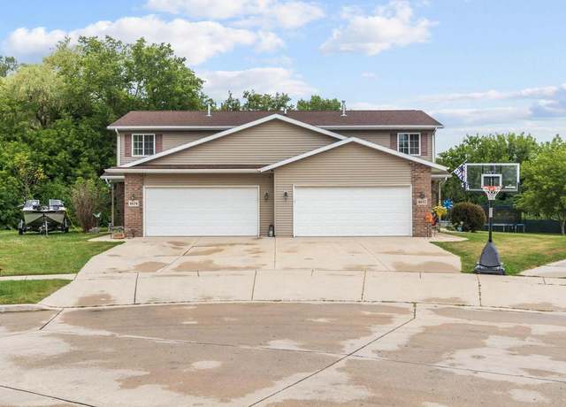Property at 4632 Ridge Ct, Manitowoc, WI 54220, 6 beds, 4 baths