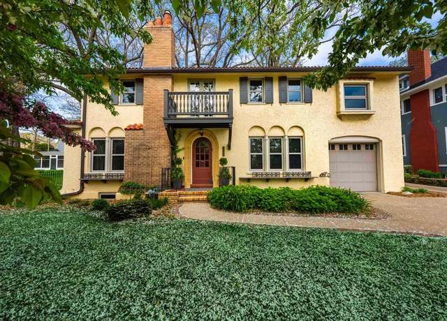 Property at 1036 S Webster Ave, Green Bay, WI 54301, 4 beds, 2.5 baths