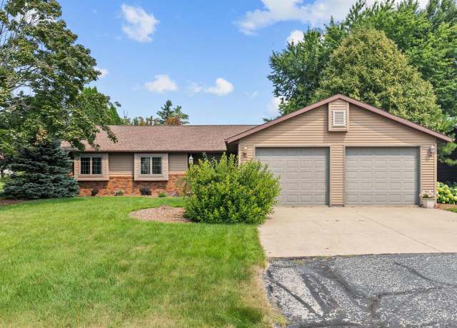 Property at 3022 W Parkridge Ave, Appleton, WI 54914, 3 beds, 2.5 baths
