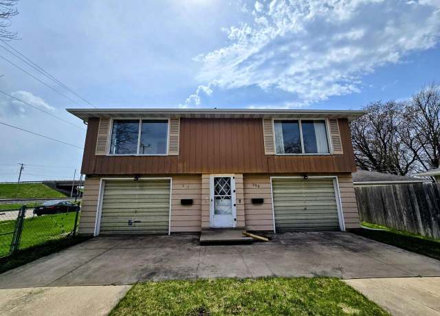 Property at 969 Gail Ave, Neenah, WI 54956, 2 beds, 2 baths