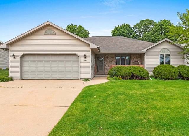 Property at 2480 Springmill Dr, Oshkosh, WI 54904, 3 beds, 2 baths