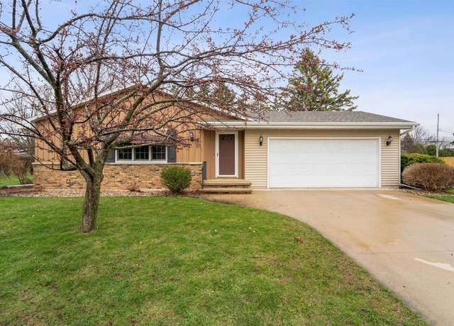 Property at 360 W Sunset Ave, Appleton, WI 54911, 3 beds, 1.5 baths