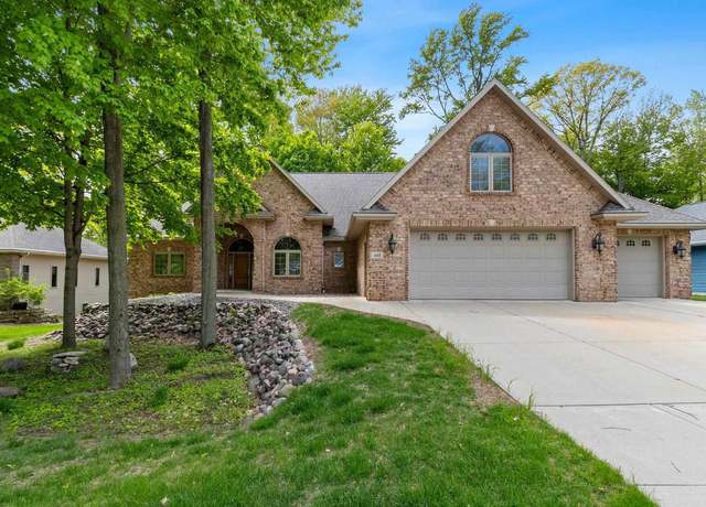 Property at 448 Harvest Rd, Green Bay, WI 54302, 4 beds, 3.5 baths
