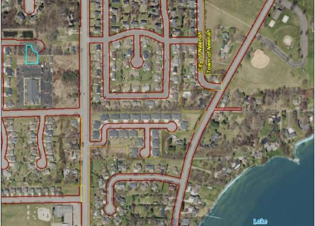 Property at 126 Southfield Ct, Neenah, WI 54956