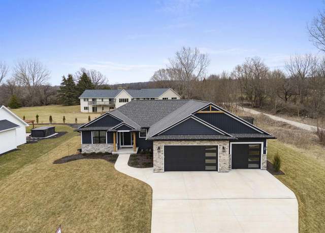 Property at 411 Chase Ave, De Pere, WI 54115, 5 beds, 3.5 baths