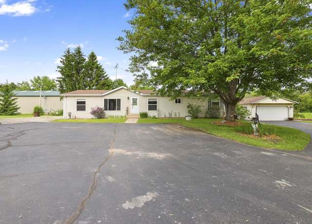 Property at N3293 Twelve Corners Rd, Appleton, WI 54913, 3 beds, 2.5 baths