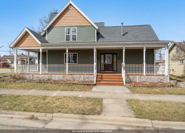 Property at 131 Madison Ave, Omro, WI 54963, 4 beds, 2.5 baths