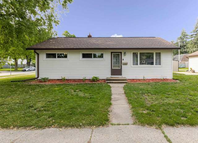 Property at 1413 E Marquette St, Appleton, WI 54911, 3 beds, 1 bath