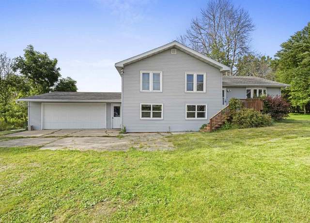 Property at 461 Van Horn St, Berlin, WI 54923, 4 beds, 1.5 baths