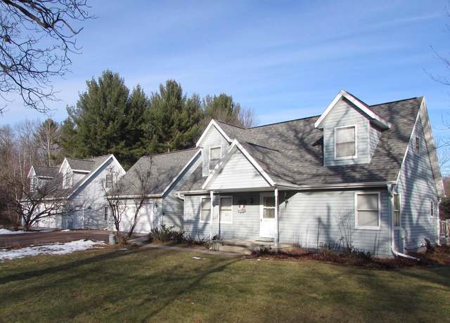 Property at E1782 Garfield Ln, Waupaca, WI 54981, 3 beds, 3.5 baths