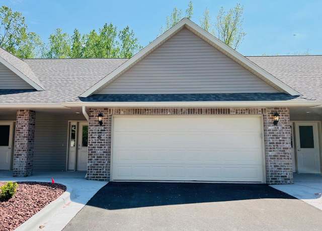 Property at 2447-5 Remington Rd #5, Green Bay, WI 54302, 2 beds, 2.5 baths