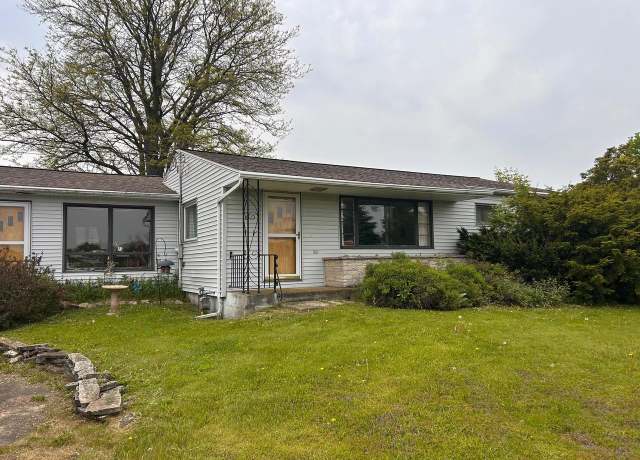 Property at 200 W County Rd W, Mount Calvary, WI 53057, 3 beds, 1 bath