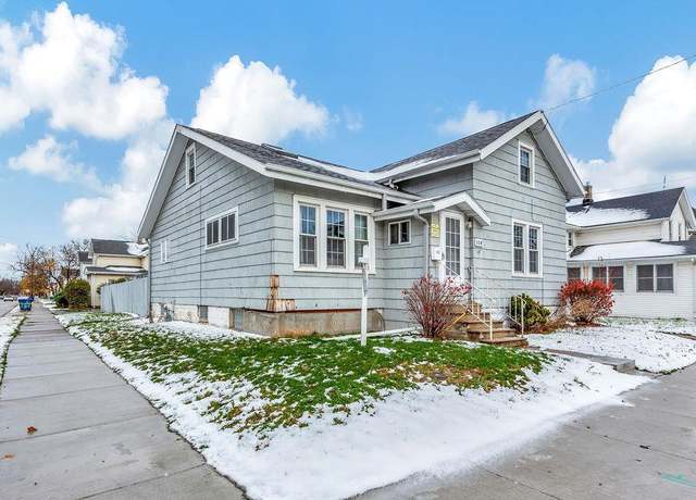 Property at 526 W Lincoln Ave, Oshkosh, WI 54901, 4 beds, 1 bath