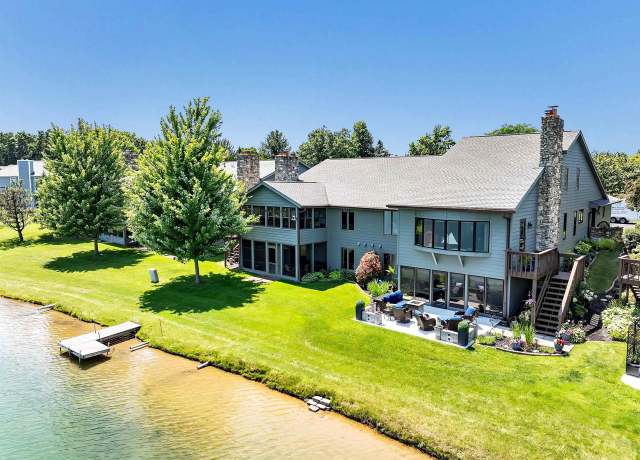 Property at 1650 Lake Largo Dr, Green Bay, WI 54311, 3 beds, 3 baths