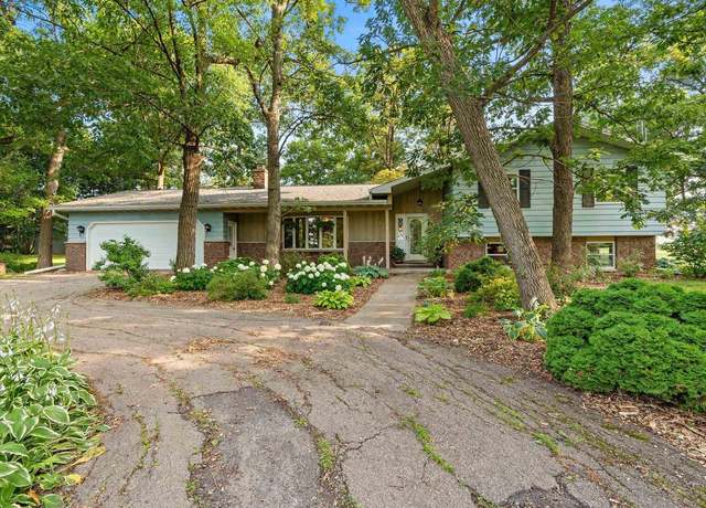 Property at 1985 Clairville Rd, Oshkosh, WI 54904, 3 beds, 2.5 baths