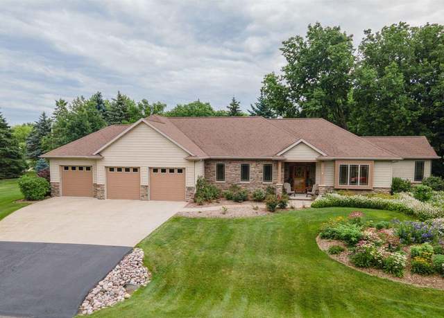 Property at 1500 Hidden Acres Ln, Neenah, WI 54956, 3 beds, 2 baths