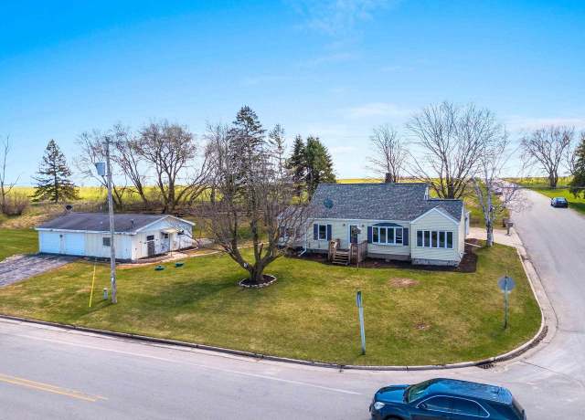 Property at N8094 Cedar Rd, Algoma, WI 54201, 3 beds, 1 bath