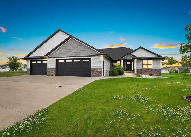 Property at 1997 Dobby St, De Pere, WI 54115, 4 beds, 3.5 baths