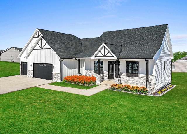 Property at 1653 Sweetbriar Way, Green Bay, WI 54311, 4 beds, 3.5 baths