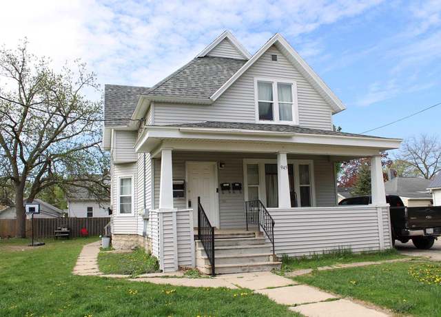 Property at 945 Shawano Ave, Green Bay, WI 54303, 5 beds, 3.5 baths