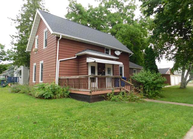 Property at 133 S Erie St, De Pere, WI 54115, 3 beds, 2 baths