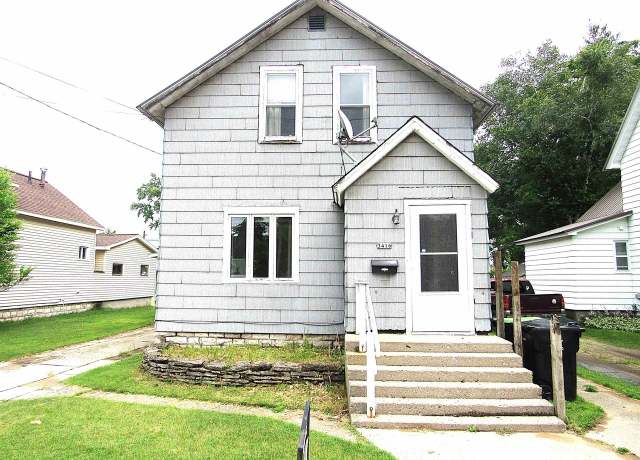 Property at 3416 13th St, Menominee, MI 49858, 3 beds, 1 bath