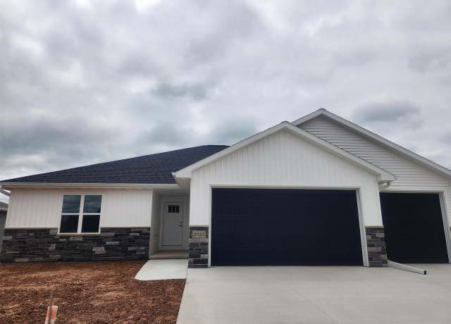 Property at 2023 Red Fox Ln, Kaukauna, WI 54130, 3 beds, 2 baths