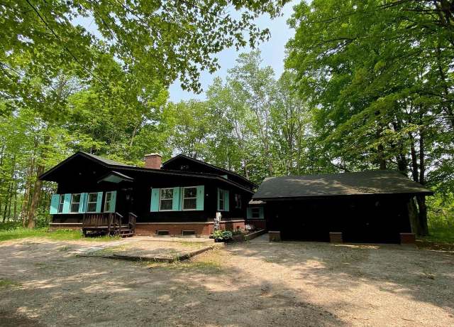 Property at 710 County Rd Cp, Coleman, WI 54112, 3 beds, 1.5 baths