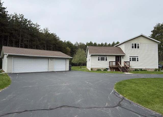 Property at W2041 County Road B, Marinette, WI 54143, 4 beds, 2 baths
