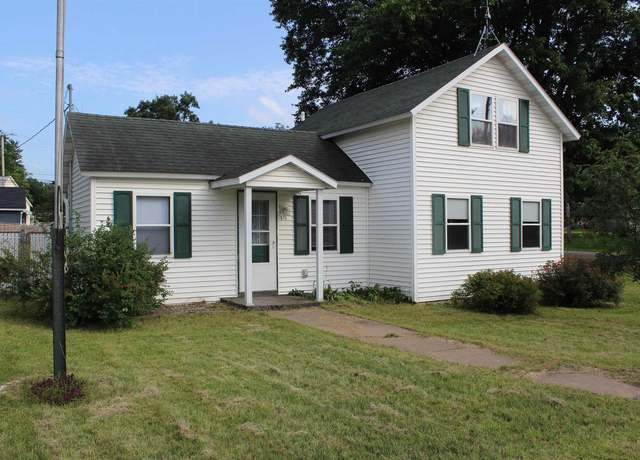 Property at 575 Main St, Wild Rose, WI 54984, 2 beds, 1 bath