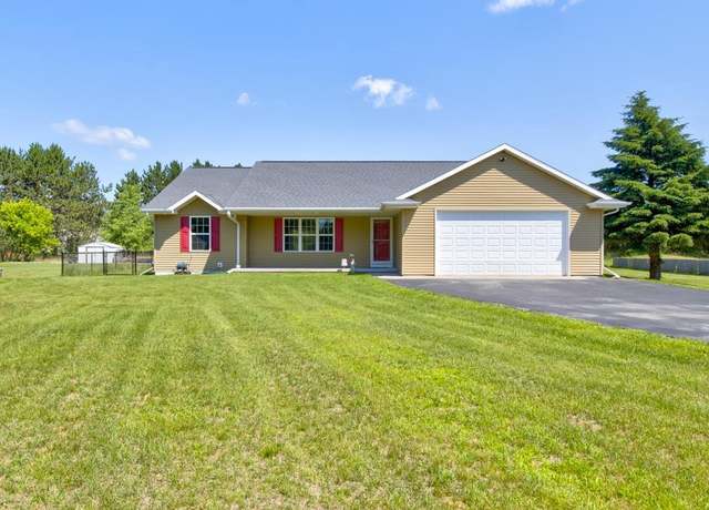 Property at N2541 Deer Path Dr, Marinette, WI 54143, 3 beds, 2 baths
