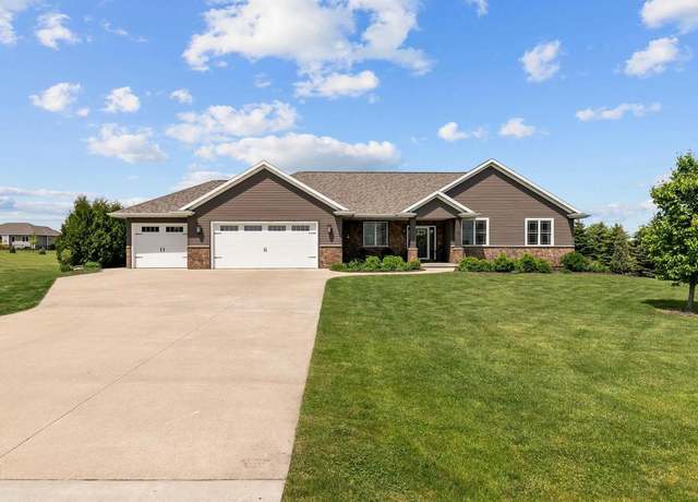 Property at W8930 Madeline Ln, Hortonville, WI 54944, 3 beds, 3.5 baths