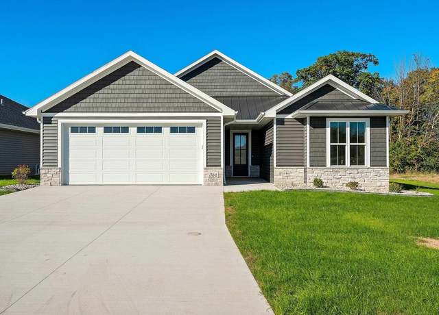 Property at 366 Eaglewood Trl, Green Bay, WI 54311, 2 beds, 2 baths