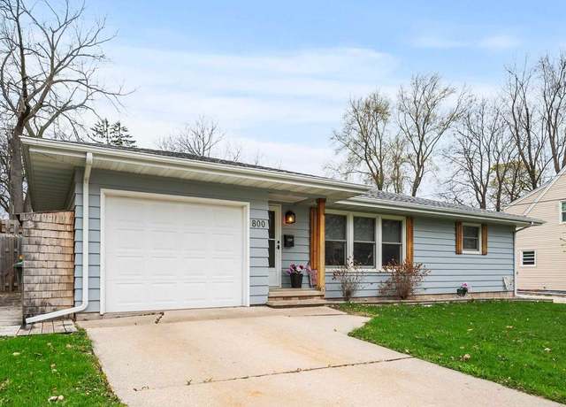 Property at 800 Newbury St, Ripon, WI 54971, 2 beds, 1 bath