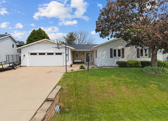 Property at 3540 N Mason St, Appleton, WI 54914, 3 beds, 2.5 baths