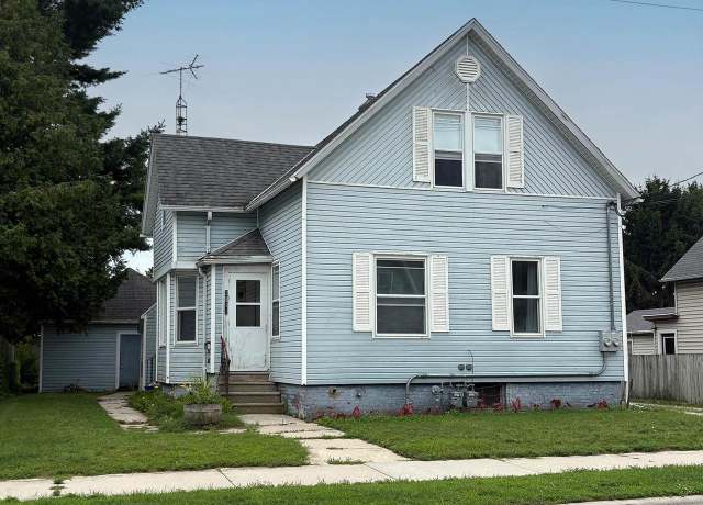 Property at 2213 14th St, Two Rivers, WI 54241, 4 beds, 2 baths