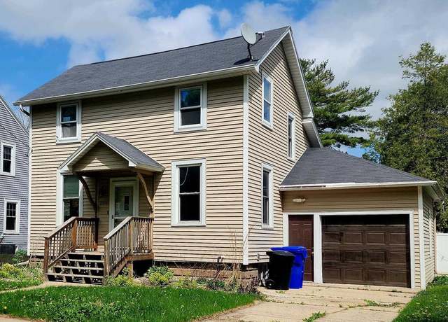Property at 1508 N Erb St, Appleton, WI 54911, 3 beds, 1 bath
